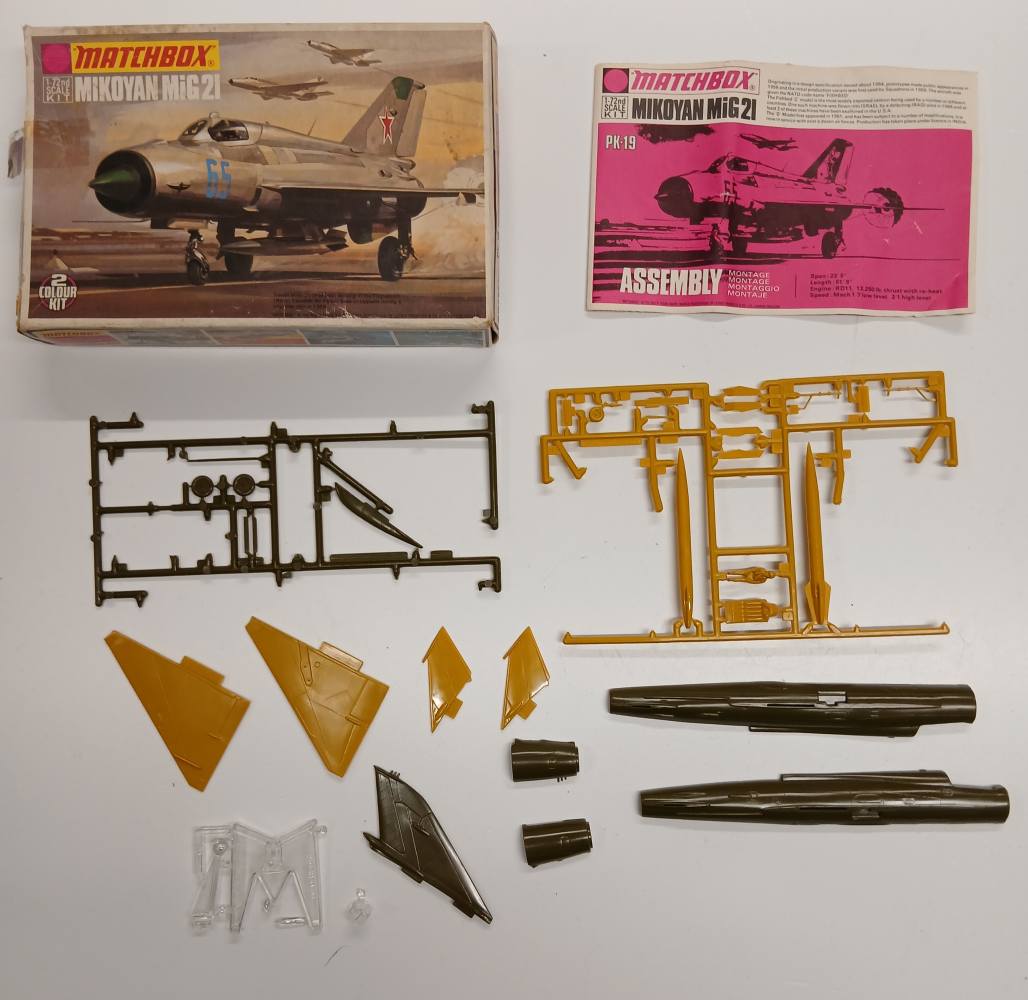 KINGKIT MODEL SCRAPYARD MATCHBOX PK-19 MIKOYAN MIG 21 CRACKED DECALS Salvage Yard