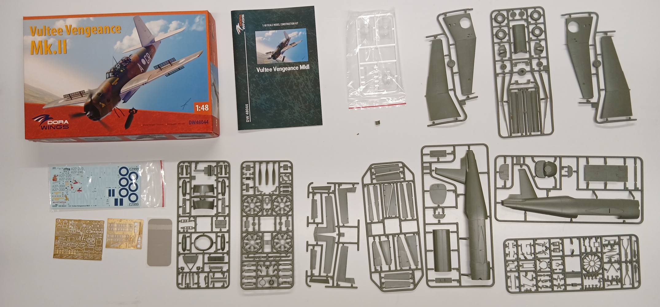 KINGKIT MODEL SCRAPYARD DORA WINGS 48044 VULTEE VENGEANCE MK.II INCOMPLETE Salvage Yard