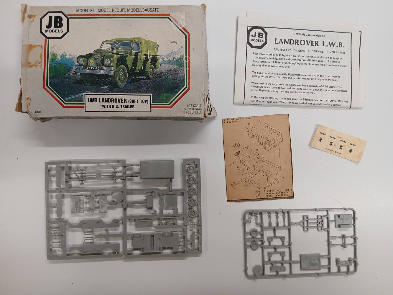 KINGKIT MODEL SCRAPYARD JB MODELS 1001 LWB LANDROVER SOFT TOP NO CLEAR PARTS Salvage Yard