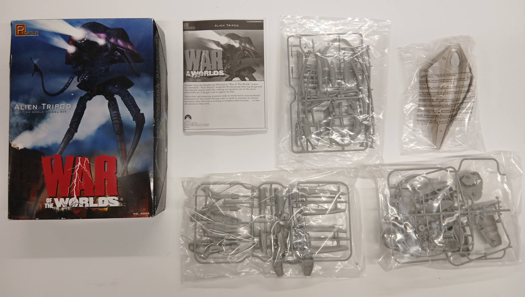 KINGKIT MODEL SCRAPYARD PEGASUS HOBBIES 9005 WAR OF THE WORLDS ALIEN TRIPOD INCOMPLETE Salvage Yard