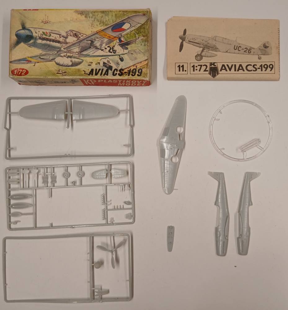 KINGKIT MODEL SCRAPYARD KP AVIA CS-199 NO STAND Salvage Yard