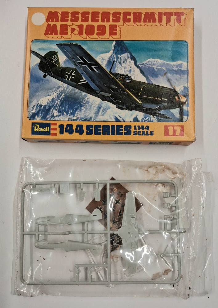 KINGKIT MODEL SCRAPYARD REVELL H.1017 MESSERSCHMITT ME.109E DAMAGED DECALS Salvage Yard