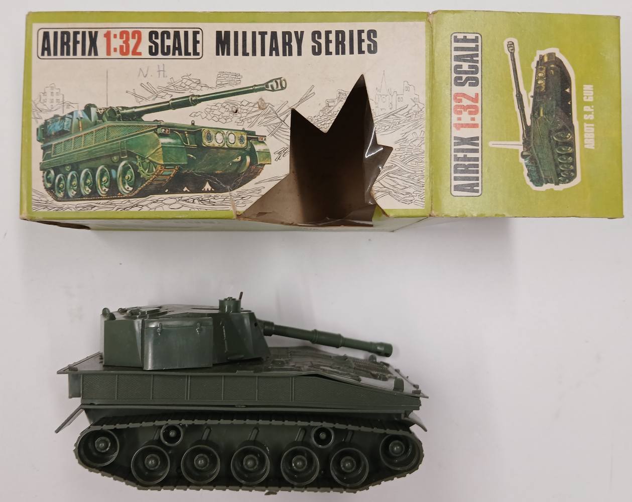 KINGKIT MODEL SCRAPYARD AIRFIX 1762 ABBOT SP GUN STICKERS APPLIED Salvage Yard