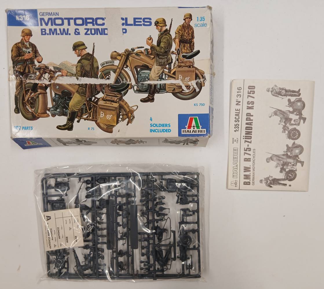 KINGKIT MODEL SCRAPYARD ITALERI 316 BMW ZUNDAPP DAMAGED BOX Salvage Yard