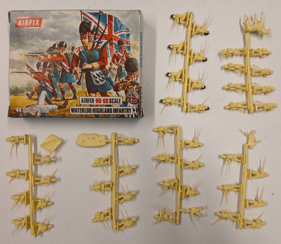 KINGKIT MODEL SCRAPYARD AIRFIX S35 WATERLOO HIGHLAND INFANTRY STARTED Salvage Yard