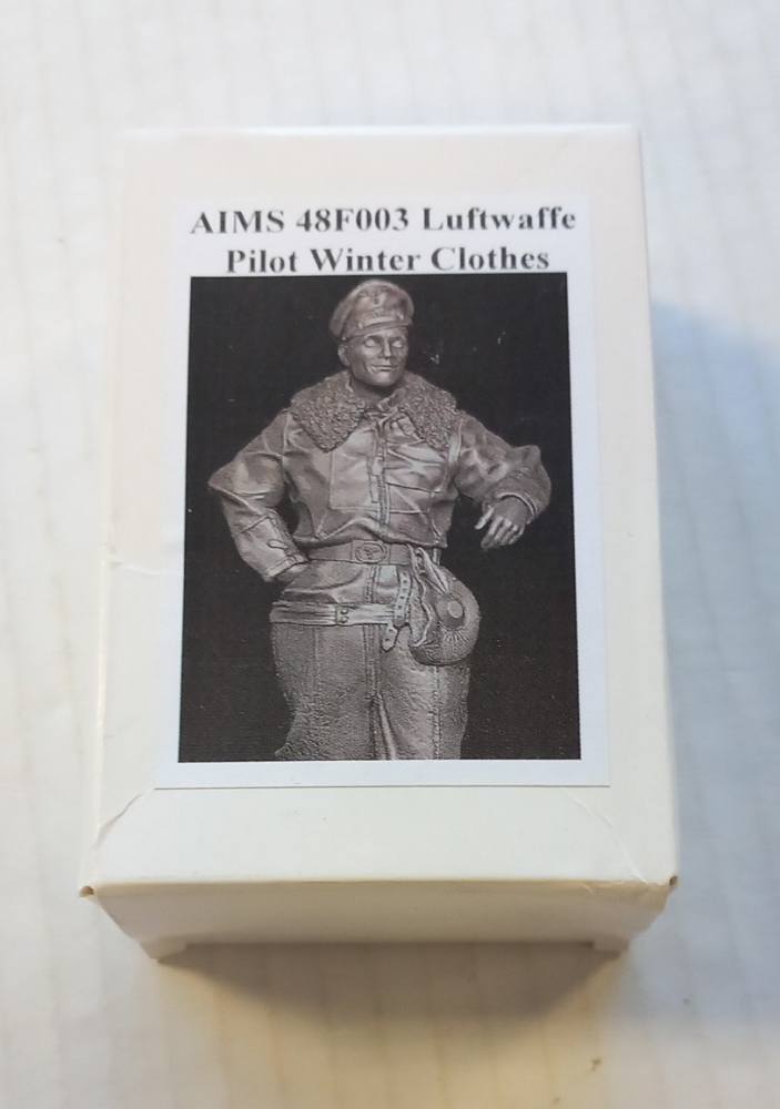 AIM 48F003 LUFTWAFFE PILOT WINTER CLOTHES Conversion Sets