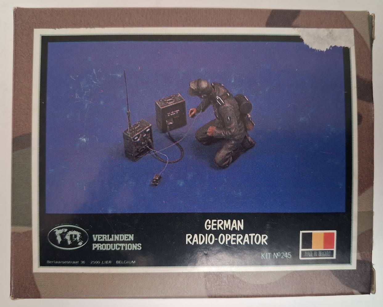VERLINDEN PRODUCTIONS 245 GERMAN RADIO-OPERATOR Model Figures