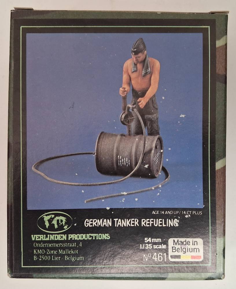 VERLINDEN PRODUCTIONS 461 GERMAN TANKER REFUELING Model Figures