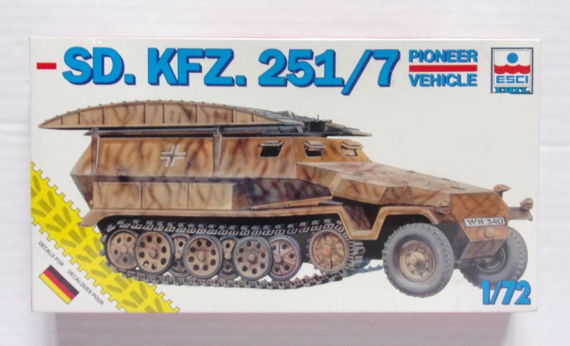 ESCI 1/72 8343 SD. KFZ. 251/7