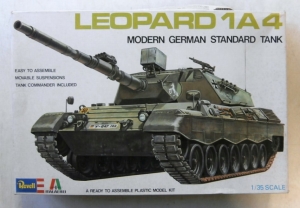 REVELL 1/35 H2126 LEOPARD 1A4