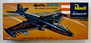 REVELL  H-230 98 MARTIN B-57B S TYPE BOXING