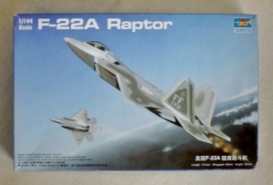 TRUMPETER 1/144 01317 F-22A RAPTOR