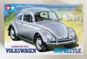 TAMIYA 1/24 24136 VOLKSWAGEN 1300 BEETLE 1966 MODEL