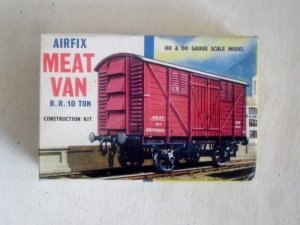 AIRFIX AIRFIX TYPE II BOXES R8 MEAT VAN