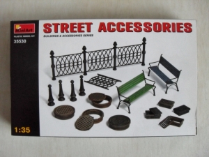 MINIART 1/35 35530 STREET ACCESSORIES