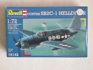 REVELL 1/72 04142 CURTISS SB2C-1 HELLDIVER
