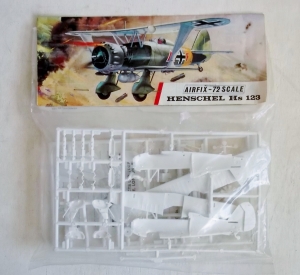 AIRFIX 1/72 136 HENSCHEL Hs 123