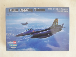 HOBBYBOSS 1/72 80272 F-16A FIGHTING FALCON