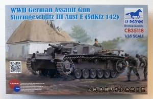 BRONCO 1/35 35118 WWII GERMAN ASSAULT GUN STURMGESCHUTZ III Ausf.E  Sd.Kfz 142 