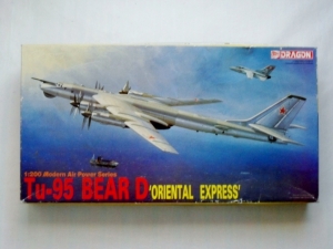 DRAGON 1/200 2005 Tu-95 BEAR D ORIENTAL EXPRESS