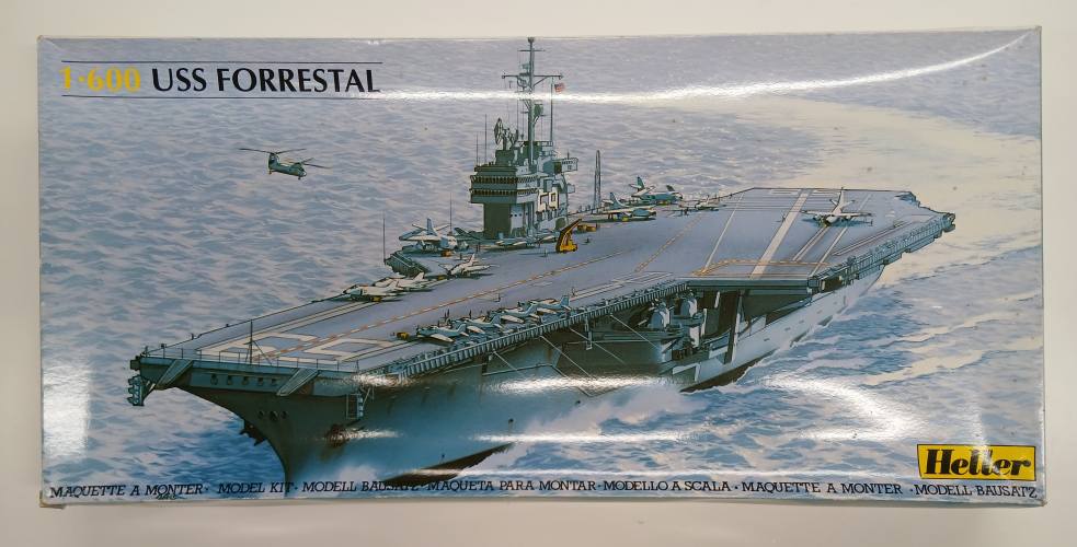 KINGKIT MODEL SCRAPYARD 1/600 HELLER 81065 USS FORRESTAL  DE-SPRUED  - UK SALE ONLY