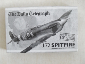 REVELL 1/72 04150 SPITFIRE - THE DAILY TELEGRAPH LTD EDITION
