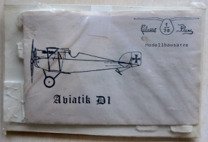 CLASSIC PLANE 1/72 AVIATIK D1