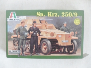 ITALERI 1/72 7020 Sd.Kfz. 250/9