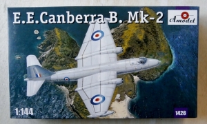 A MODEL 1/144 1426 E.E. CANBERRA B. Mk.2