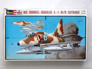 REVELL 1/48 H2242 McDONNELL DOUGLAS A-4 M/N SKYHAWK