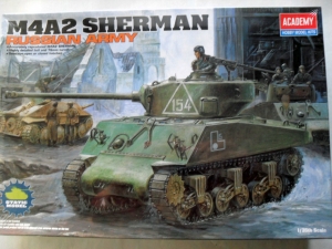 ACADEMY 1/35 13010 M4A2 SHERMAN RUSSIAN