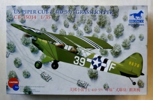 BRONCO 1/35 35014 US PIPER CUB L-4 O-59  GRASSHOPPER