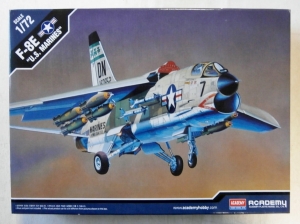 ACADEMY 1/72 12440 F-8E CRUSADER US MARINES
