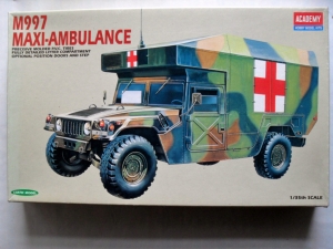 ACADEMY 1/35 1352 M997 4x4 AMBULANCE