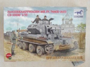 BRONCO 1/35 35030 PANZERKAMPFWAGEN Mk.IV 744  e   A13 