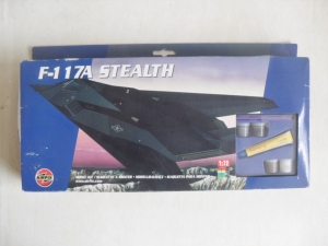AIRFIX 1/72 75026 F-117A STEALTH GIFT SET