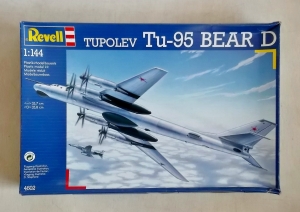 REVELL 1/144 4602 TUPOLEV Tu-95 BEAR D