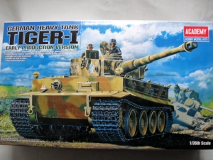 ACADEMY 1/35 1348 TIGER I EARLY