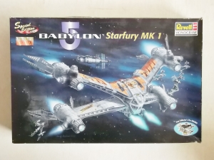 REVELL 1/72 3632 BABYLON 5 STARFURY Mk.I