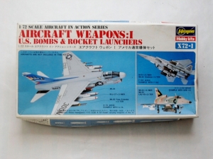 HASEGAWA 1/72 X72-1 AIRCRAFT WEAPONS US BOMBS   ROCKET LAUNCHERS
