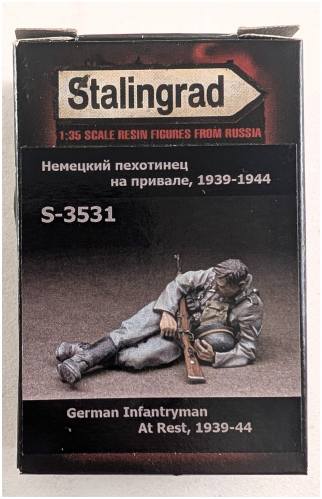 STALINGRAD 1/35 S-3531 GERMAN INFANTRYMAN AT REST 1939-44