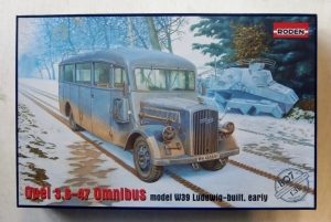 RODEN 1/35 807 OPEL 3.6-47 OMNIBUS MODEL W39 LUDEWIG-BUILT EARLY