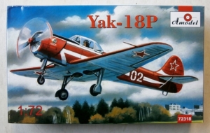 A MODEL 1/72 72318 YAK-18P