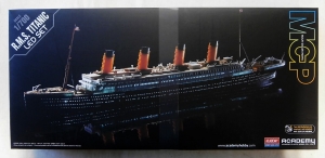 ACADEMY 1/700 14220 R.M.S. TITANIC WITH LED SET