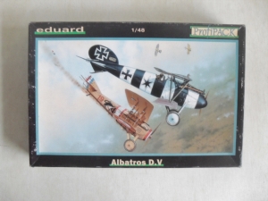 EDUARD 1/48 8110 ALBATROS D.V PROFIPACK