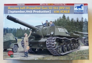 BRONCO 1/35 35109 RUSSIAN SELF-PROPELLED GUN SU-152  KV-14  SEPTEMBER 1943 PRODUCTION