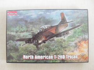 RODEN 1/48 450 NORTH AMERICAN T-28D TROJAN