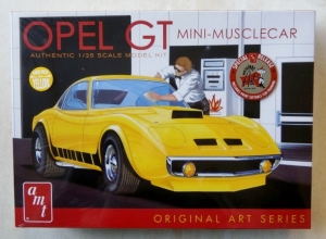 AMT 1/25 835 OPEL GT