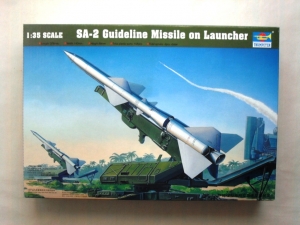 TRUMPETER 1/35 00206 SA-2 GUIDELINE MISSILE w/LAUNCHER