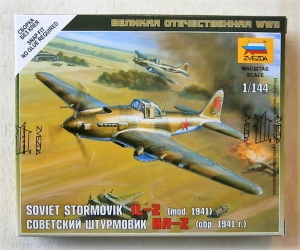 ZVEZDA 1/144 6125 SOVIET STORMOVIK IL-2  mod 1941 